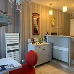 Hotel Omar Sultan Park *