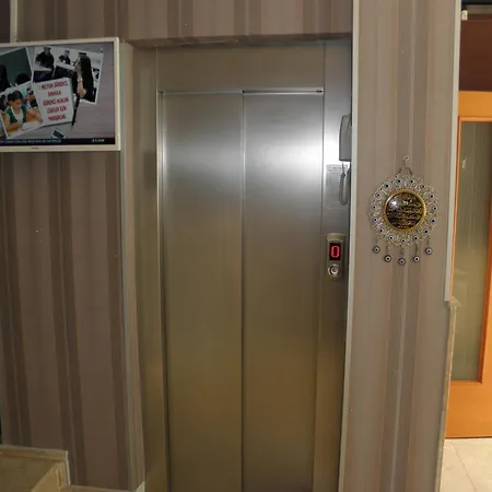 Omar Sultan Park ホテル *